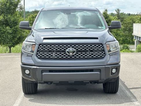 Used 2021 Toyota Tundra SR5 w/ SR5 Upgrade Package AWD/4WD image 26