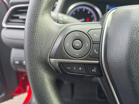 Used 2023 Toyota Camry LE image 28