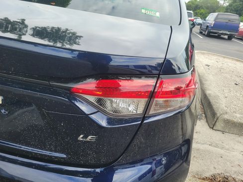 Used 2025 Toyota Corolla LE FWD image 9
