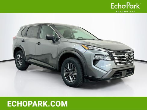 Used 2025 Nissan Rogue S AWD/4WD image 1