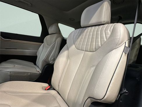 Used 2023 Hyundai Palisade Limited image 13