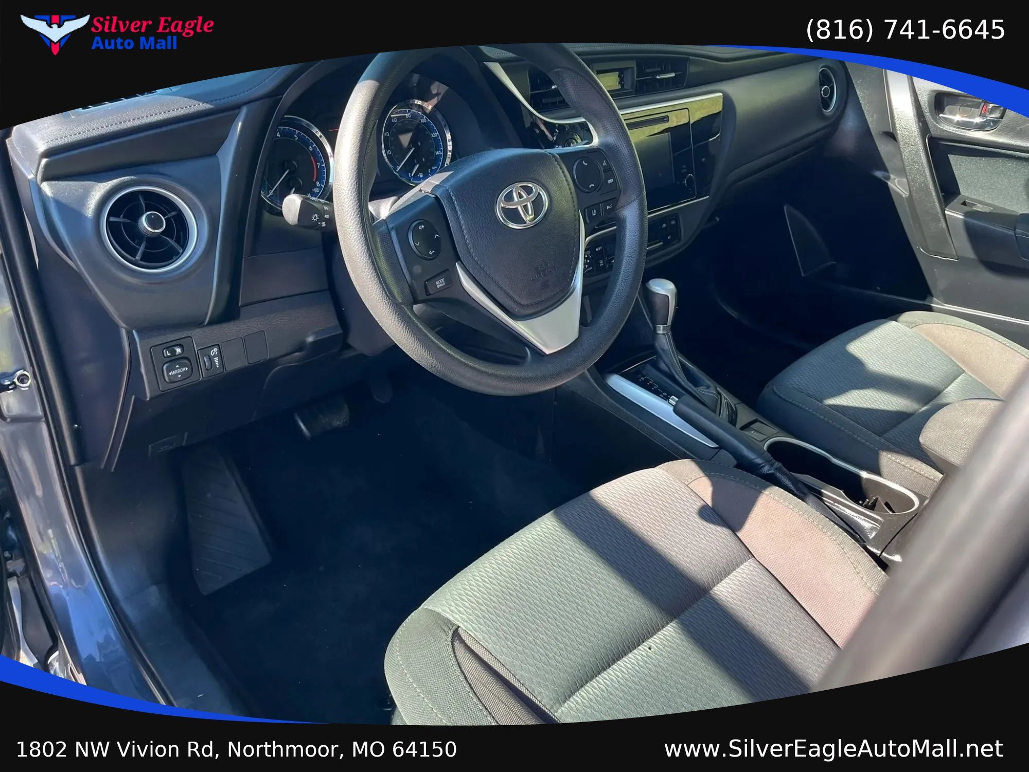 Used 2018 Toyota Corolla LE FWD image 6