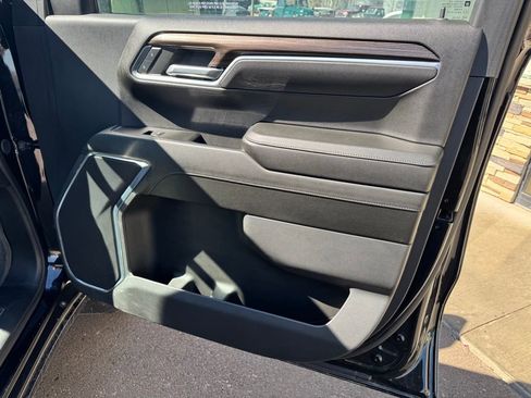 Used 2024 Chevrolet Silverado 1500 RST w/ Z71 Off-Road Package image 20