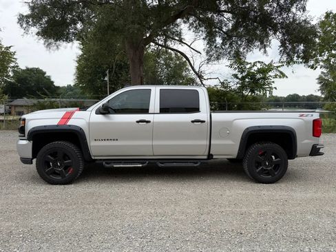 Used 2017 Chevrolet Silverado 1500 LTZ Z71 w/ Redline Edition AWD/4WD image 8
