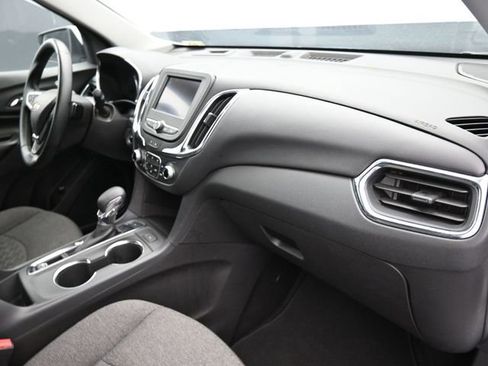 Used 2024 Chevrolet Equinox LT image 44