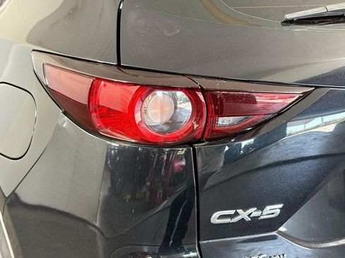 Used 2017 MAZDA CX-5 Sport image 36