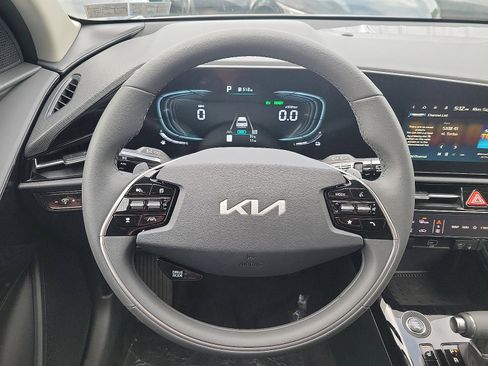New 2025 Kia Niro EX image 14