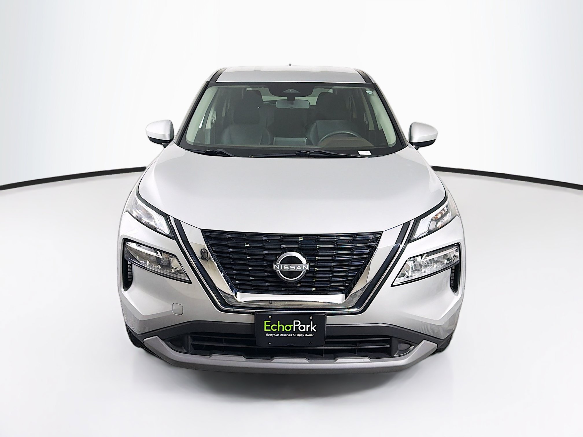 Used 2023 Nissan Rogue SV AWD/4WD image 2