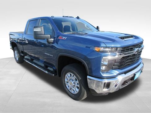 New 2026 Chevrolet Silverado 3500 LT w/ All Star Edition AWD/4WD image 7