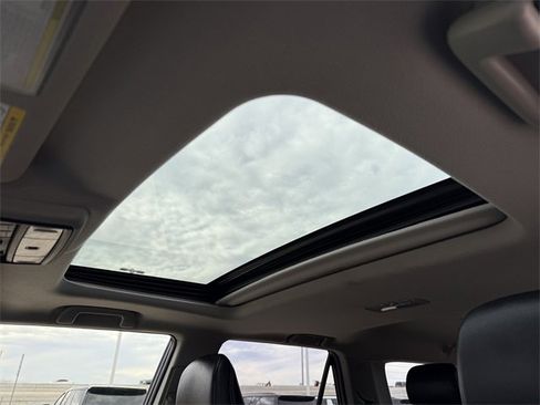 Used 2018 Toyota 4Runner Limited image 26