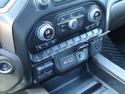 Used 2023 Chevrolet Silverado 2500 LTZ w/ LTZ Convenience Package image 16