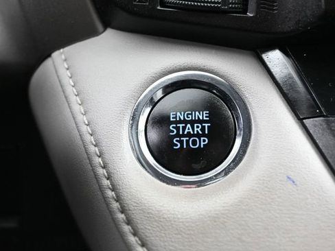 Used 2017 Toyota RAV4 XLE image 16