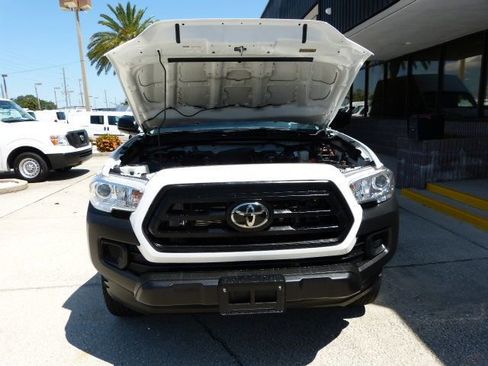 Used 2021 Toyota Tacoma SR image 8