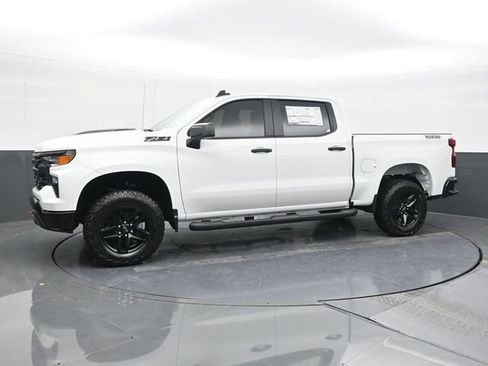 New 2026 Chevrolet Silverado 1500 Custom Trail Boss w/ LPO, Dark Essentials Package AWD/4WD image 7