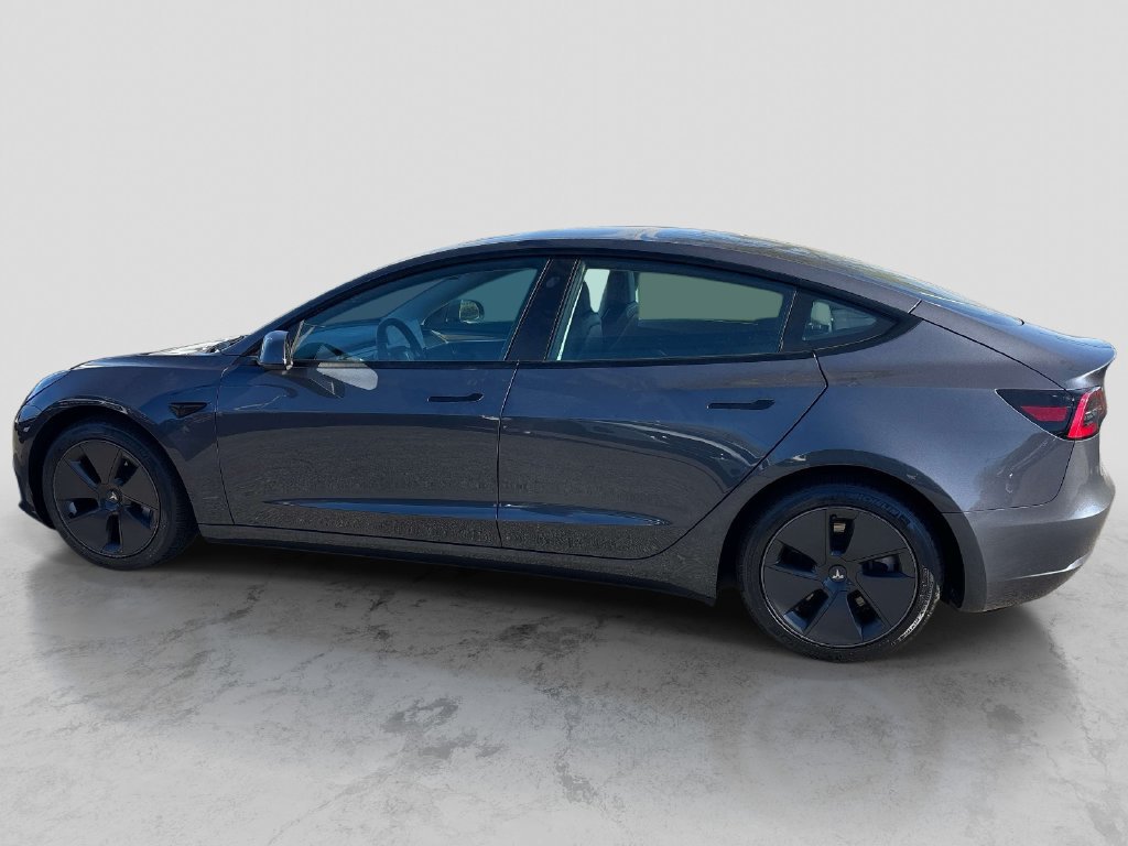 Used 2023 Tesla Model 3 Standard Range RWD image 2