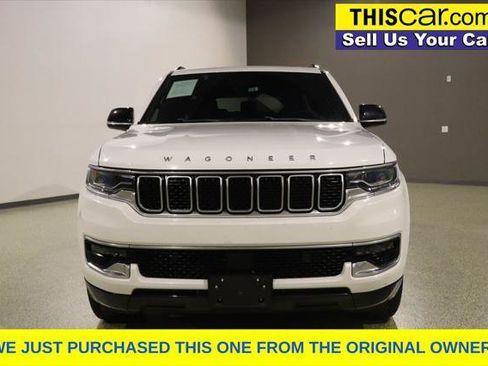 Used 2023 Jeep Wagoneer 4WD w/ Premium Group I image 3