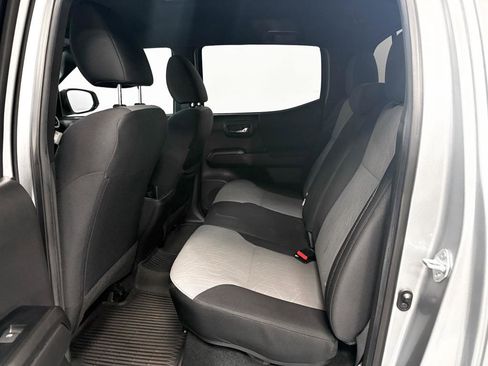 Certified 2023 Toyota Tacoma TRD Off-Road image 5