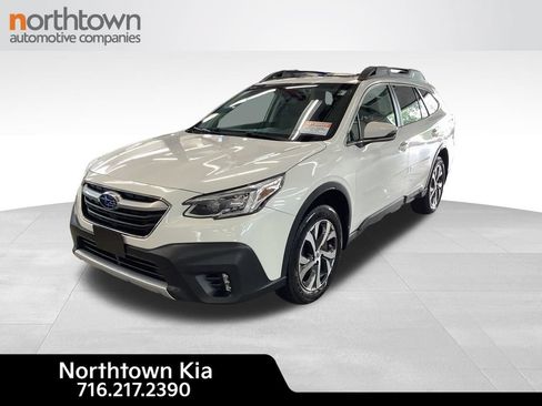 Used 2022 Subaru Outback Limited w/ Tech Package 3 AWD/4WD image 1
