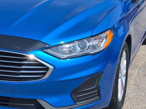 Used 2020 Ford Fusion SE FWD image 11
