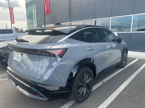 Certified 2024 Nissan Ariya FWD image 7