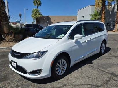 Used 2018 Chrysler Pacifica Touring-L Plus