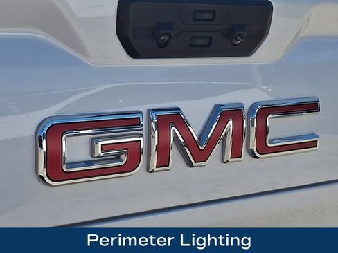 Used 2024 GMC Sierra 1500 Denali w/ Denali Reserve Package AWD/4WD image 32