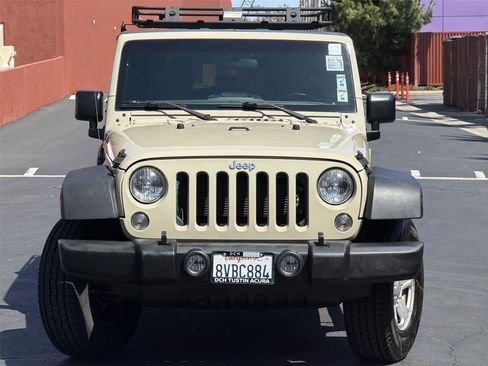 Used 2017 Jeep Wrangler Unlimited Sport w/ Connectivity Group AWD/4WD image 7