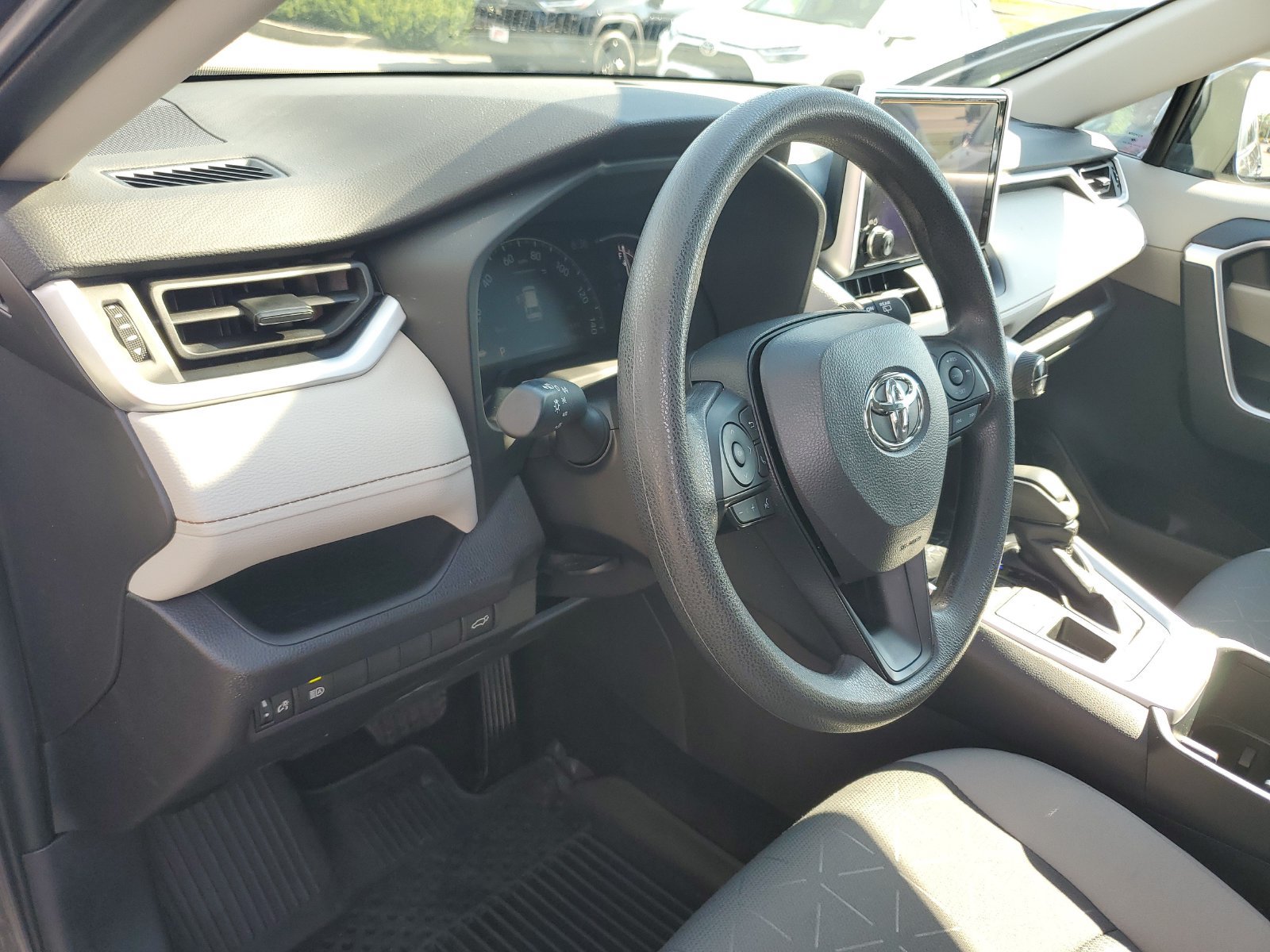 Certified 2025 Toyota RAV4 XLE w/ Convenience Package AWD/4WD image 19