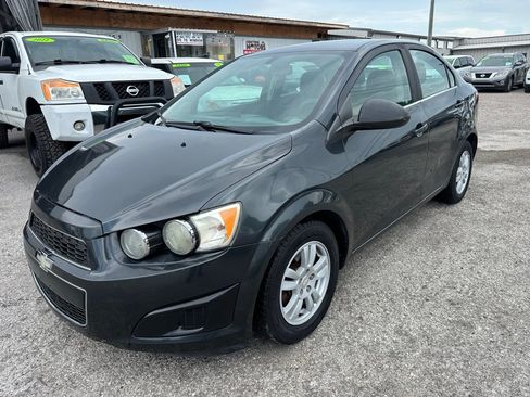 Used 2014 Chevrolet Sonic LT FWD image 3