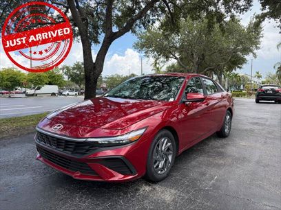 Used 2024 Hyundai Elantra SEL