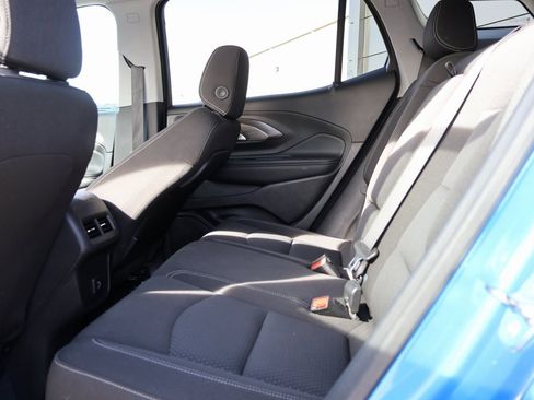 Used 2024 GMC Terrain SLE image 17