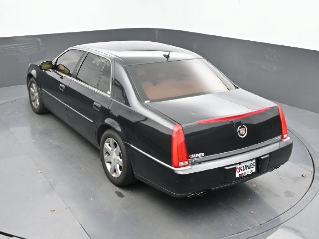 Used 2006 Cadillac DTS FWD image 20