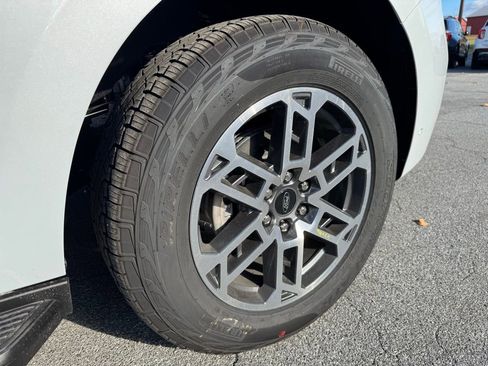 New 2025 Ford Expedition Active image 10