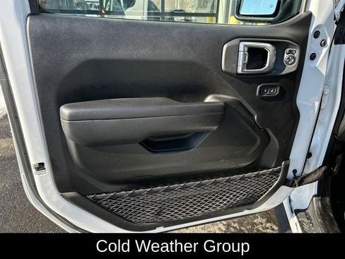Used 2023 Jeep Wrangler Unlimited w/ Sun & Screen Package AWD/4WD image 11