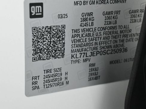 Used 2025 Chevrolet Trax RS FWD image 17