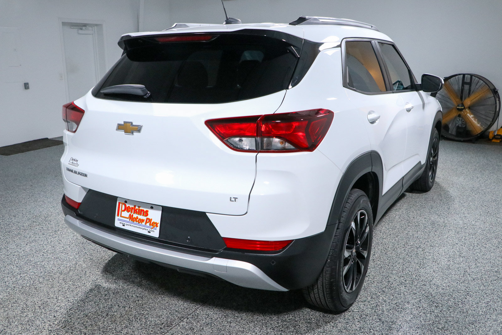 Used 2021 Chevrolet TrailBlazer LT w/ Premium Seating Package FWD image 7