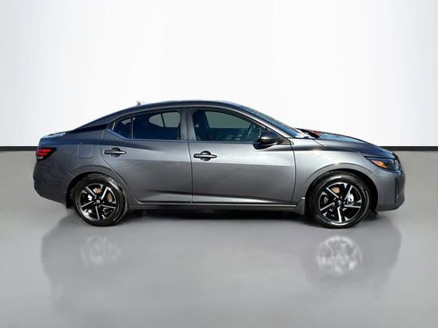 Used 2025 Nissan Sentra SV w/ All-Weather Package image 8