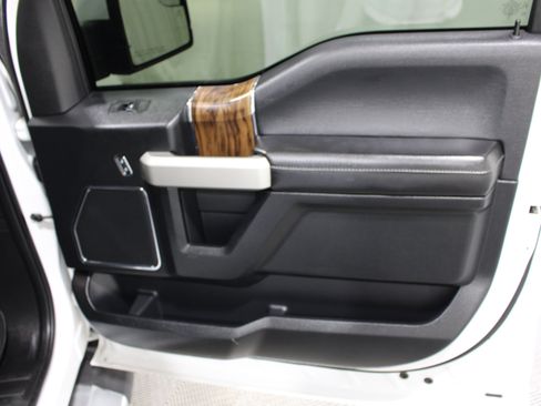 Used 2018 Ford F150 Lariat AWD/4WD image 26