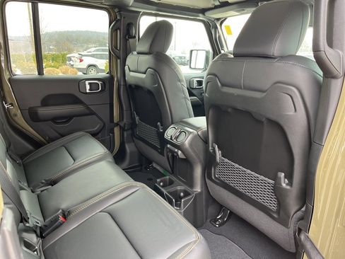 New 2026 Jeep Gladiator Sport image 25