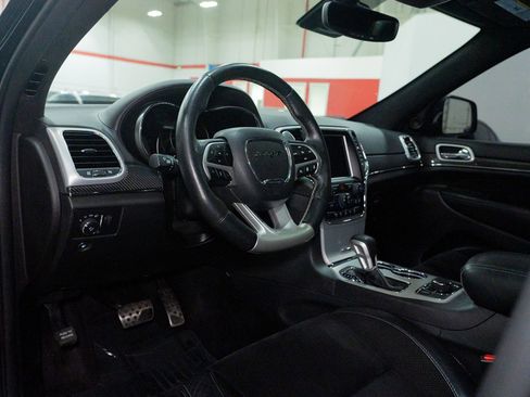 Used 2018 Jeep Grand Cherokee SRT w/ Trailer Tow Group IV image 17