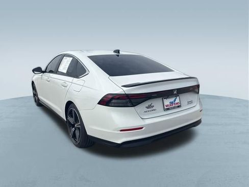 Used 2024 Honda Accord Sport image 9