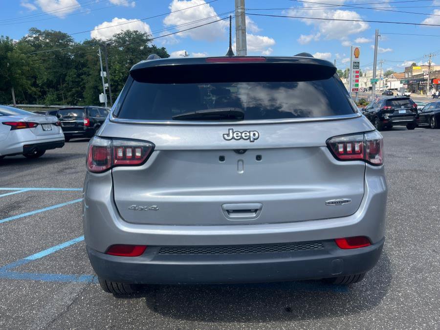 Used 2019 Jeep Compass Latitude w/ Popular Equipment Group AWD/4WD image 4