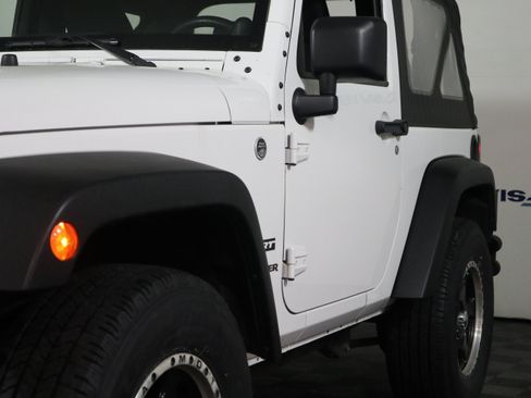 Used 2013 Jeep Wrangler Sport AWD/4WD image 11