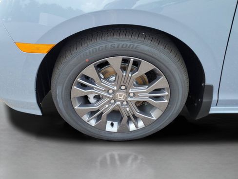 New 2026 Honda Odyssey Touring image 36