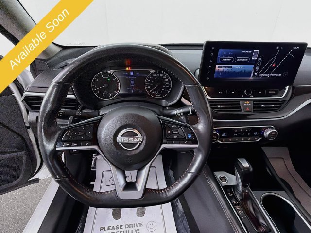 Used 2023 Nissan Altima 2.5 SR AWD/4WD image 11