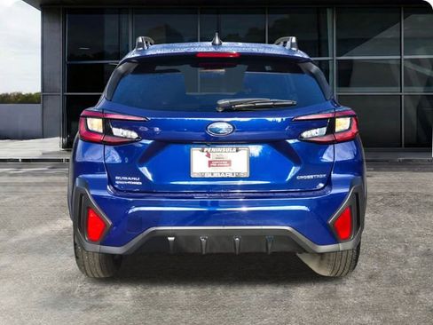 Certified 2025 Subaru Crosstrek 2.0i Premium image 8