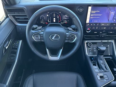 Used 2025 Lexus GX 550 image 28