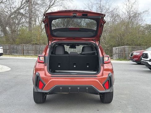 Used 2024 Subaru Crosstrek 2.0i Premium image 15