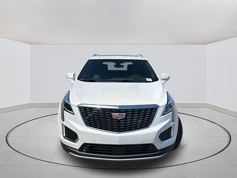 New 2026 Cadillac XT5 Premium Luxury image 2