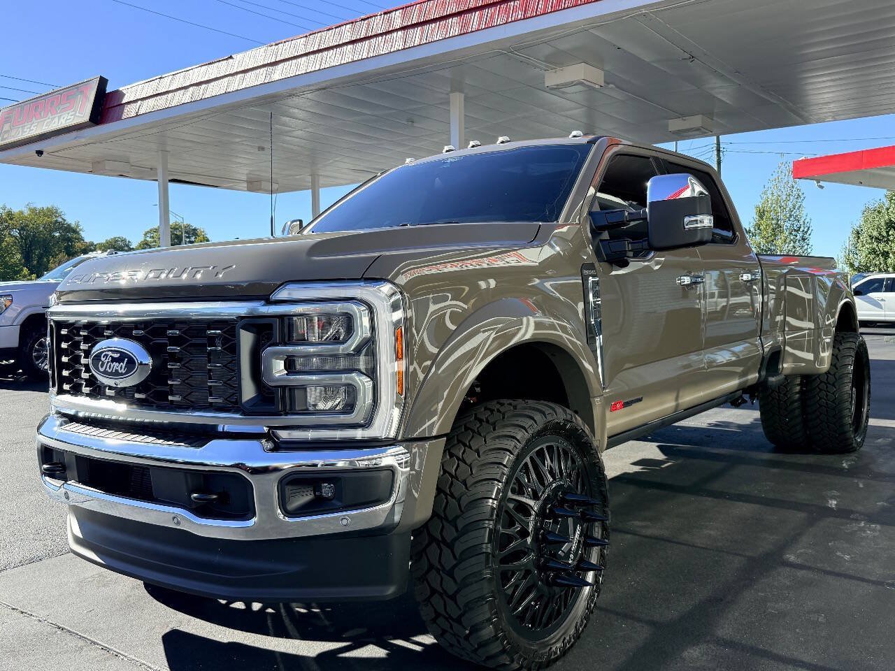 Used 2027 Ford F450 King Ranch w/ Chrome Package AWD/4WD image 17